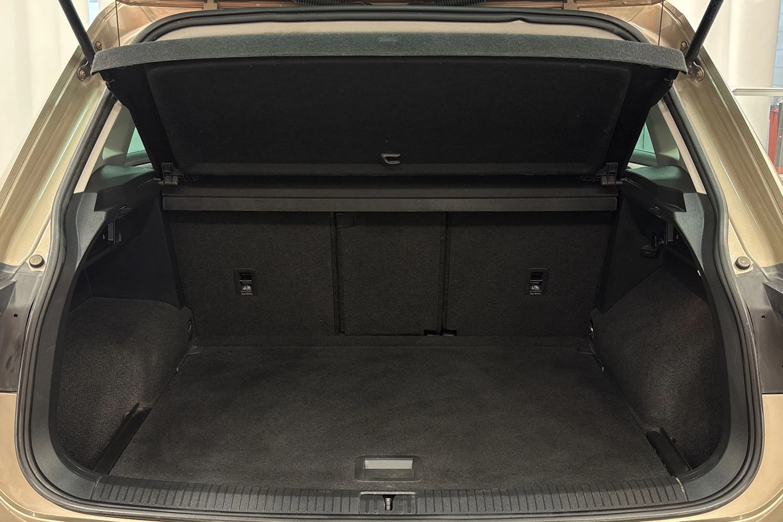 met. ruskea (beige) Volkswagen Tiguan 2019 kuva 21.