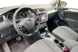 ruskea (beige) Volkswagen Tiguan 2019 kuva 3.