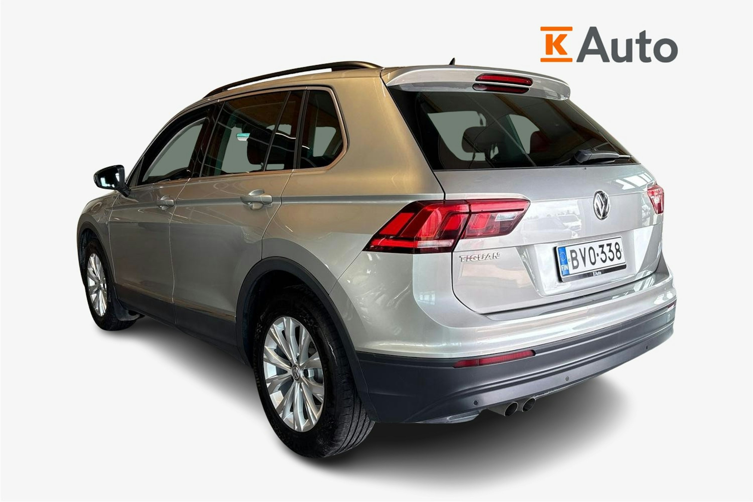 Harmaa Volkswagen Tiguan 2019 kuva 2.