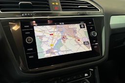 Harmaa Volkswagen Tiguan 2019 kuva 13.