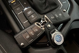 Harmaa Volkswagen Tiguan 2019 kuva 16.