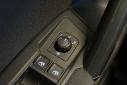 Valkoinen Volkswagen Tiguan 2019 kuva 19.