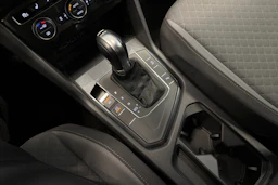 Valkoinen Volkswagen Tiguan 2019 kuva 20.