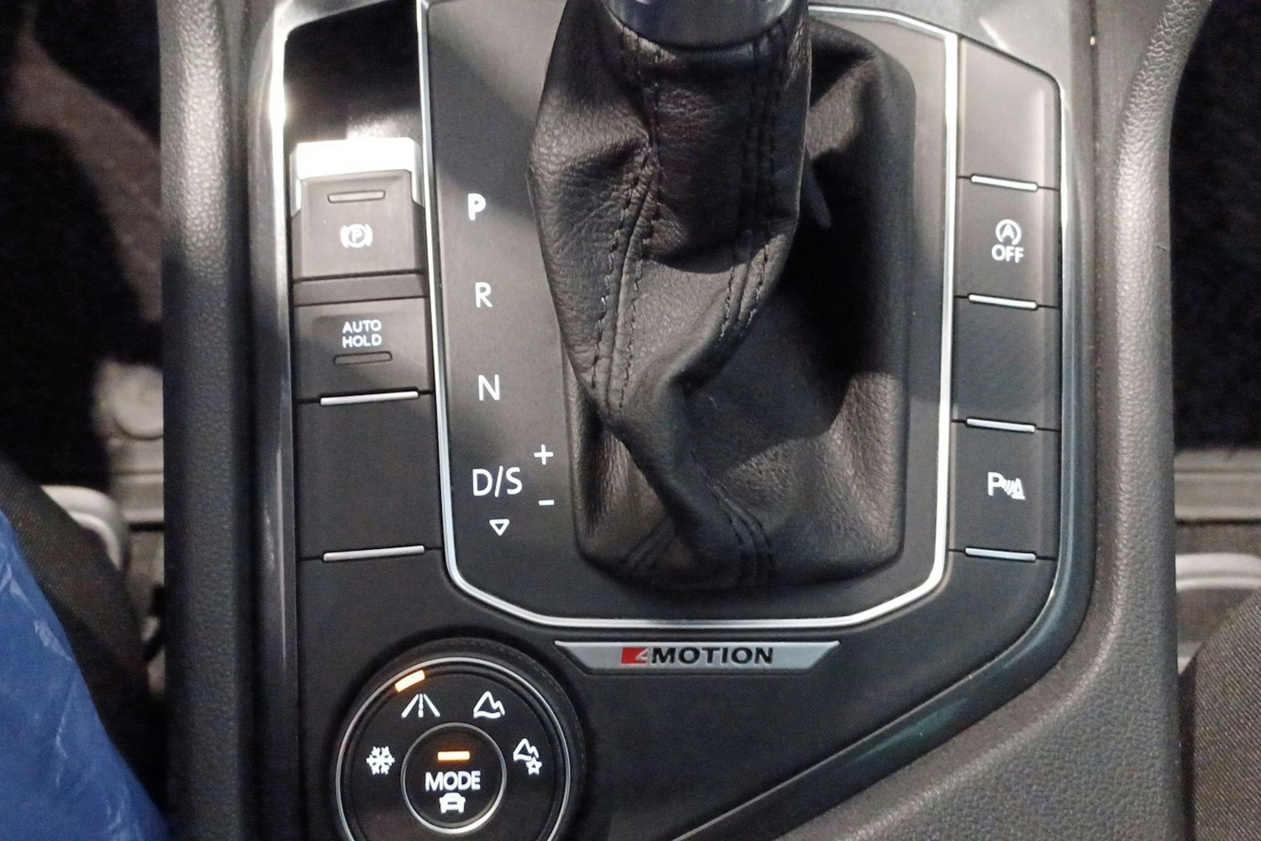 Harmaa Volkswagen Tiguan 2019 kuva 26.