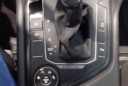 Harmaa Volkswagen Tiguan 2019 kuva 26.