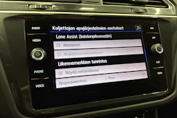 valkoinen Volkswagen Tiguan 2019 kuva 18.