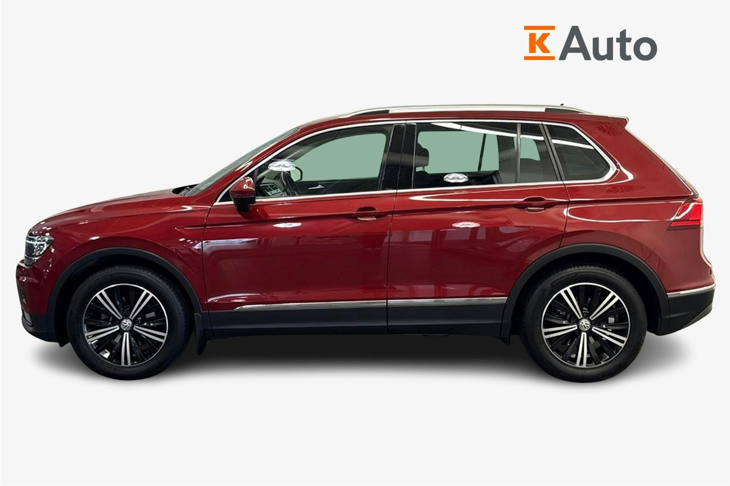 Punainen Volkswagen Tiguan 2019 kuva 6.