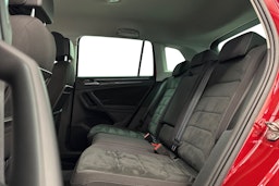 Punainen Volkswagen Tiguan 2019 kuva 10.