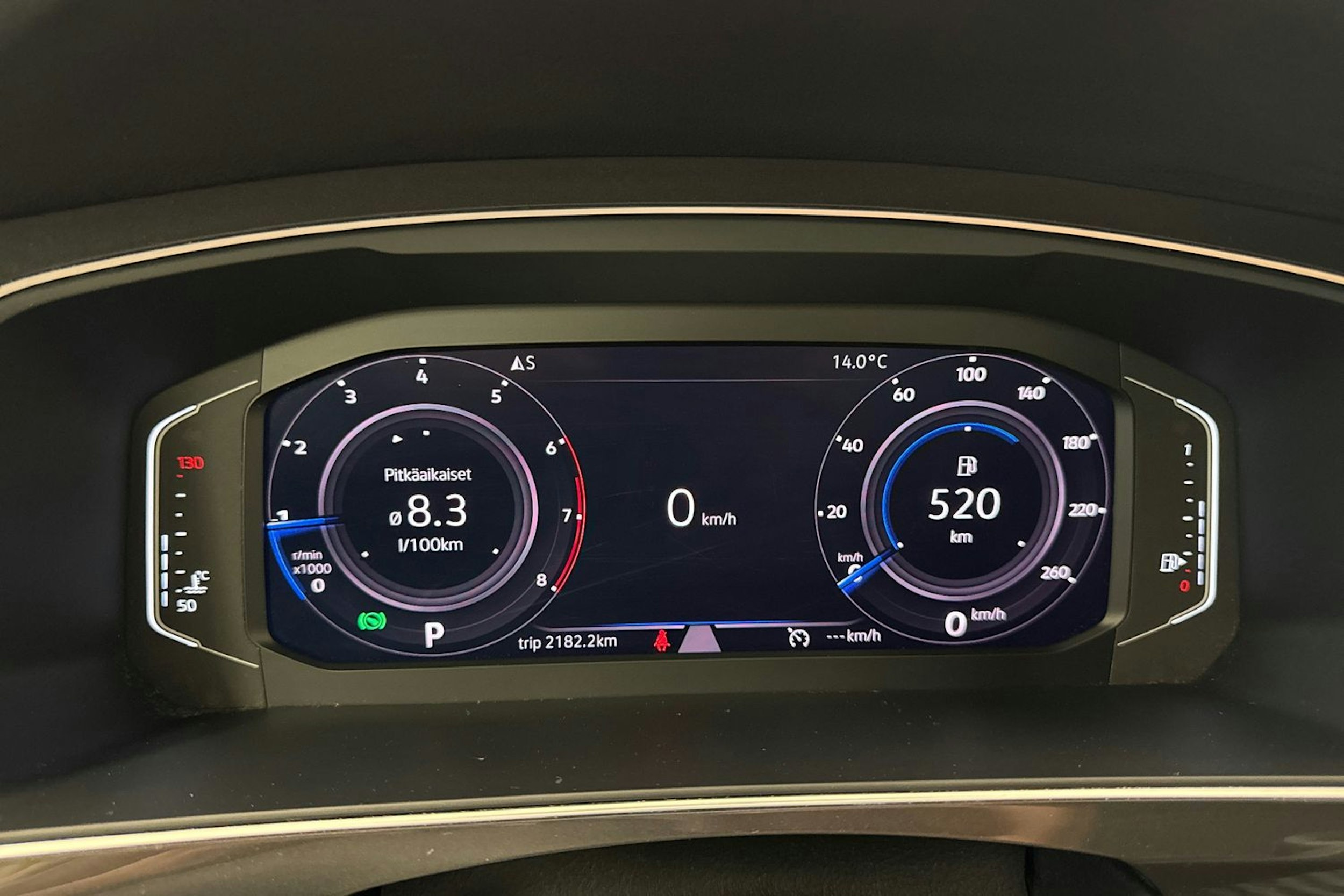 Punainen Volkswagen Tiguan 2019 kuva 20.