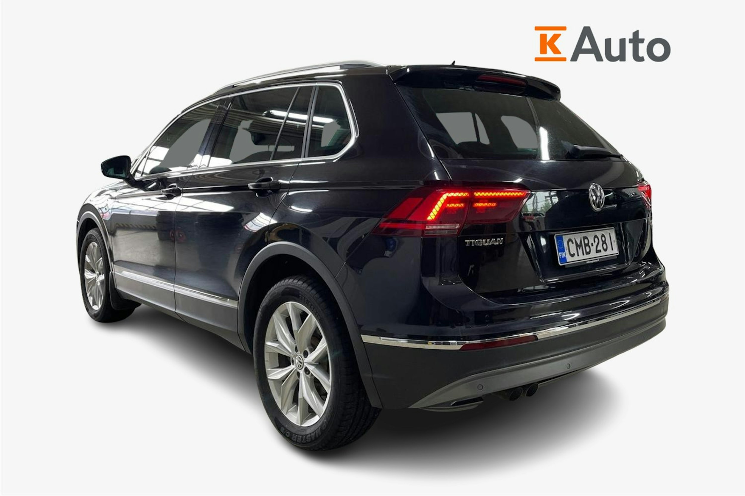 Musta Volkswagen Tiguan 2019 kuva 2.