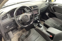 Musta Volkswagen Tiguan 2019 kuva 7.
