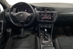 Musta Volkswagen Tiguan 2019 kuva 9.