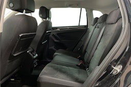 Musta Volkswagen Tiguan 2019 kuva 10.