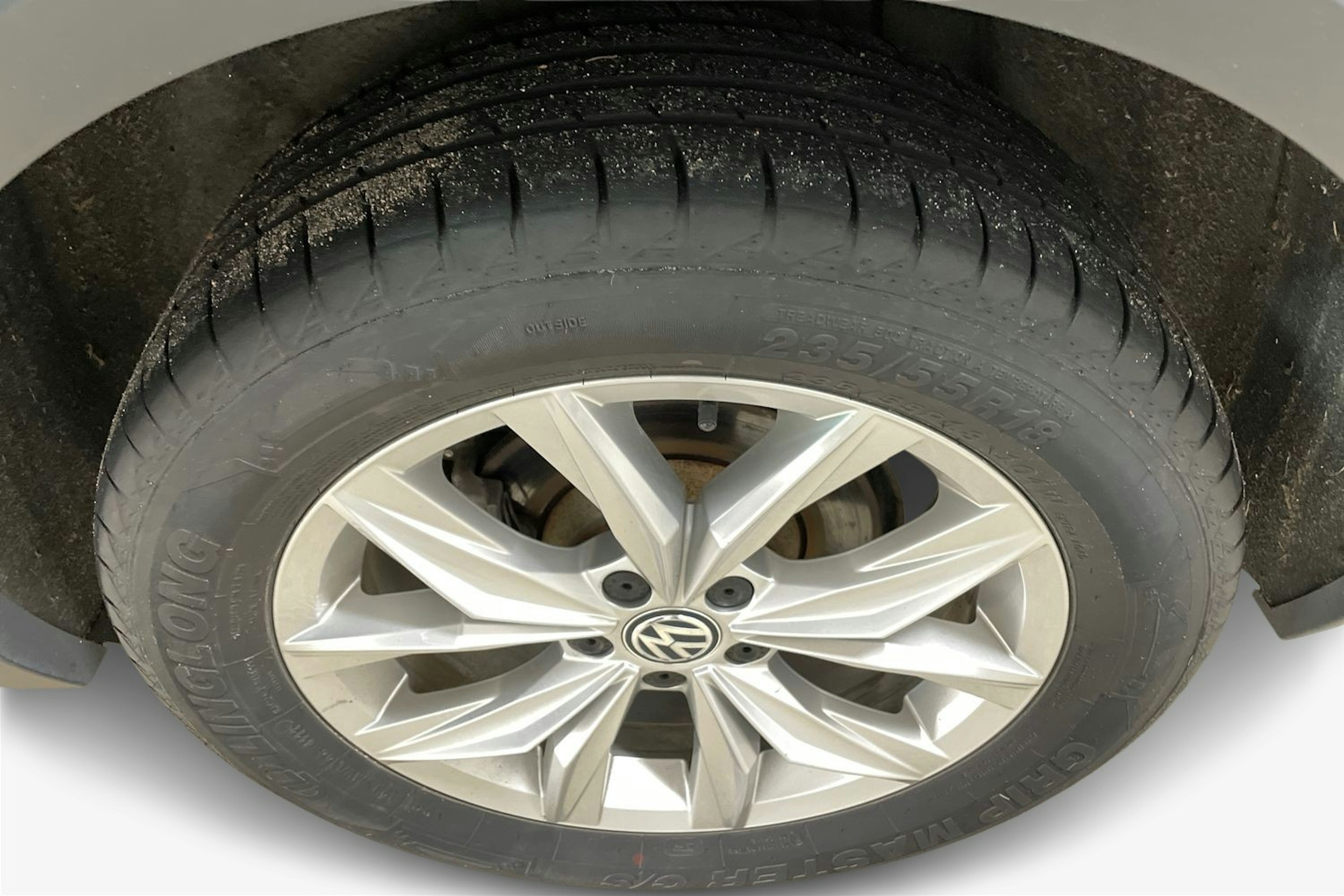 Musta Volkswagen Tiguan 2019 kuva 11.