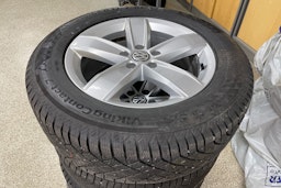Musta Volkswagen Tiguan 2019 kuva 13.