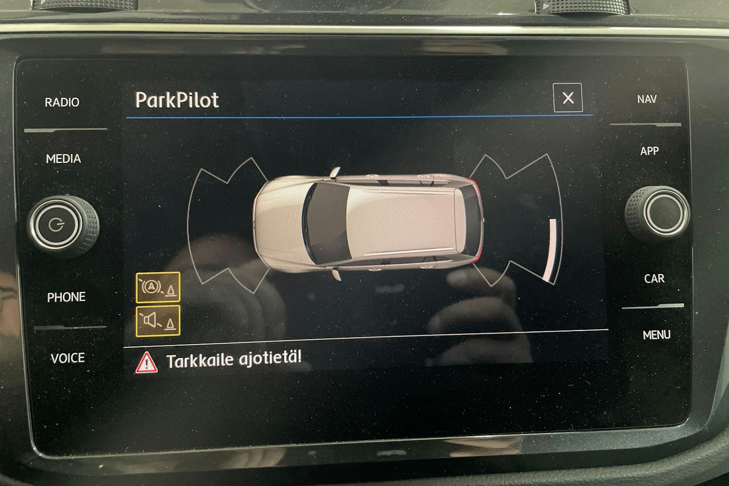 Musta Volkswagen Tiguan 2019 kuva 16.