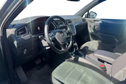 Harmaa Volkswagen Tiguan 2019 kuva 3.