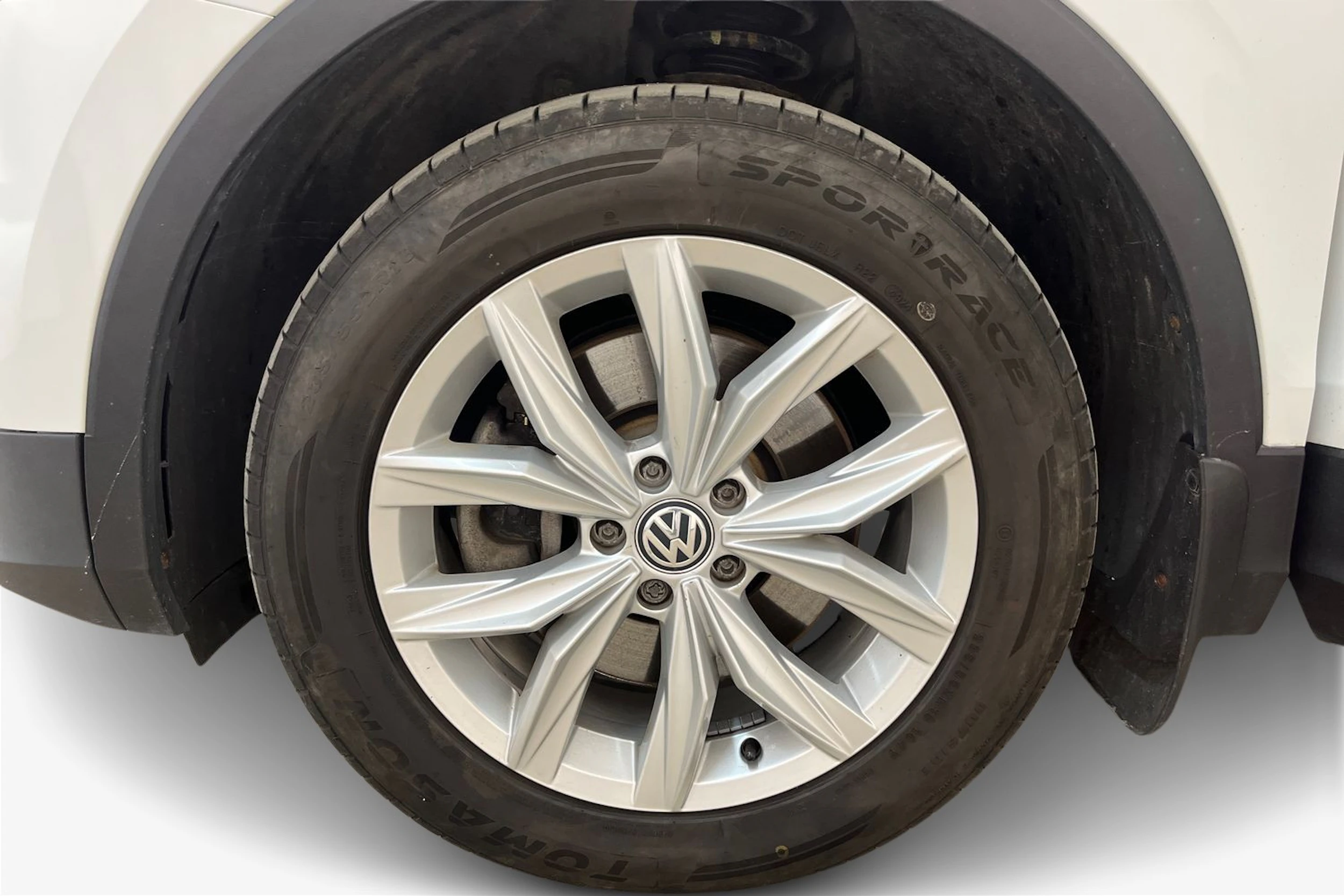 Valkoinen Volkswagen Tiguan Allspace 2019 kuva 12.
