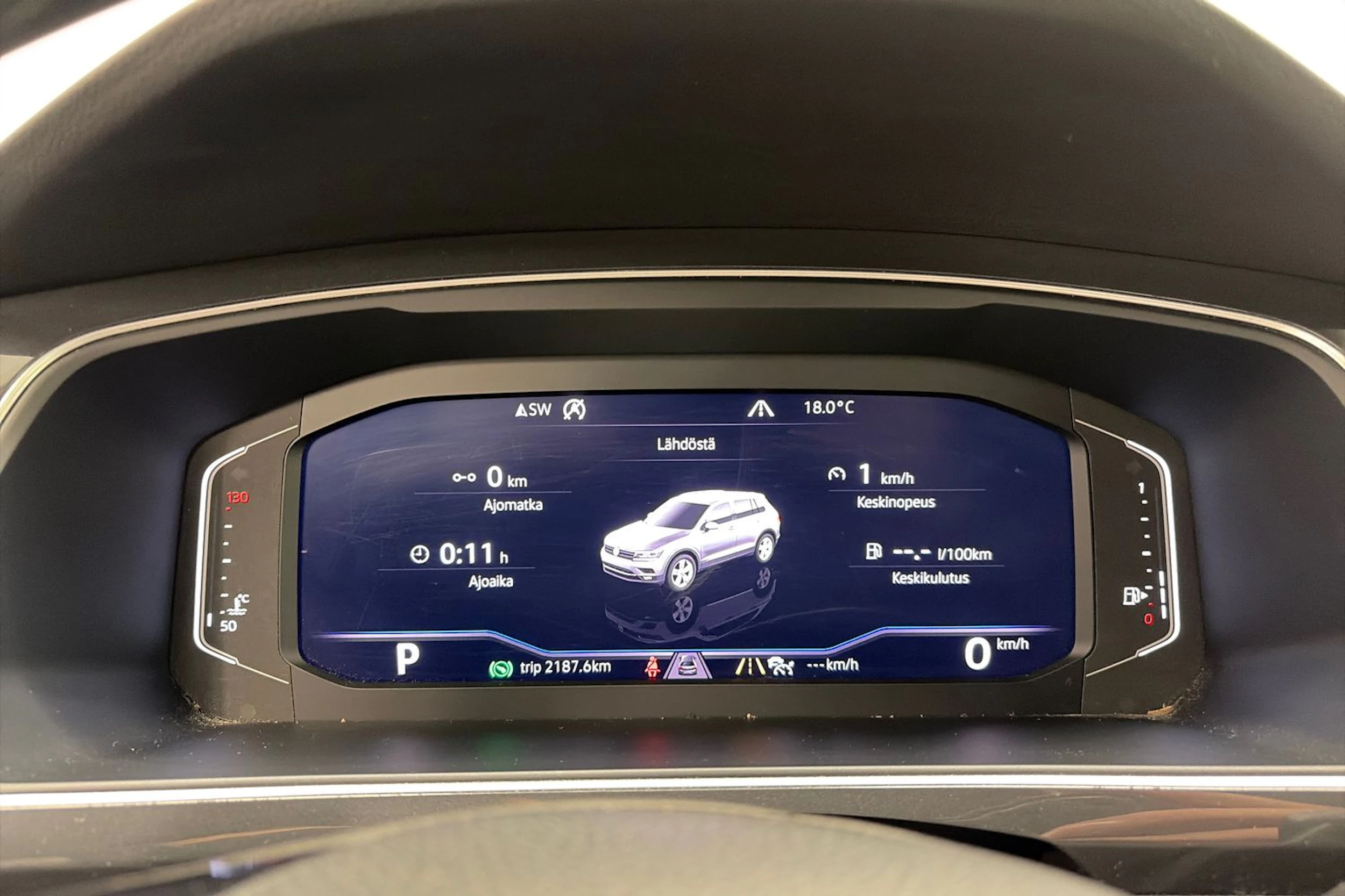 Harmaa Volkswagen Tiguan 2019 kuva 20.