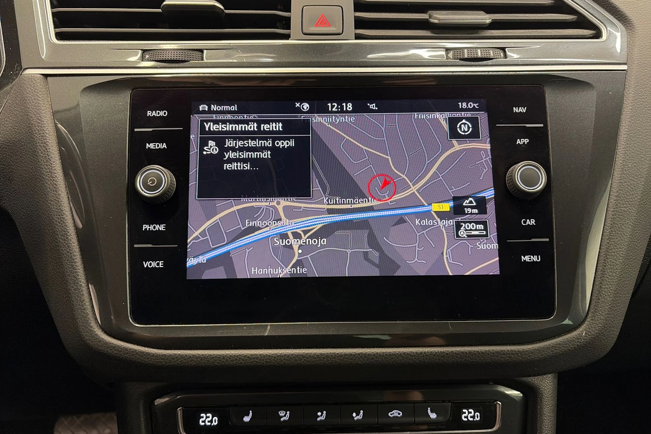 Harmaa Volkswagen Tiguan 2019 kuva 23.