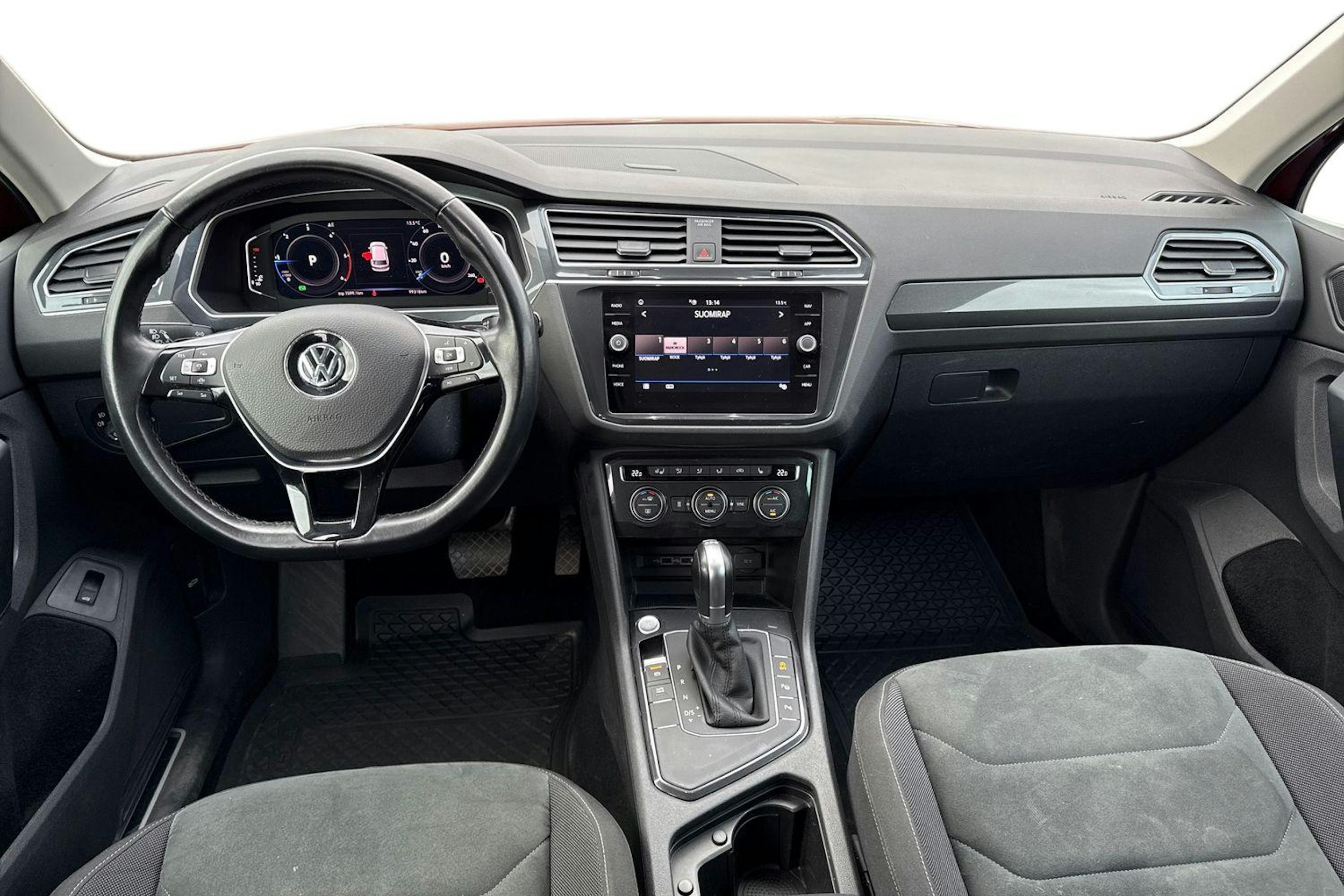 punainen Volkswagen Tiguan 2019 kuva 7.