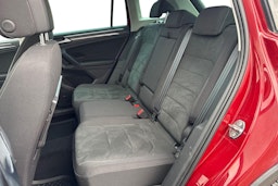 punainen Volkswagen Tiguan 2019 kuva 8.