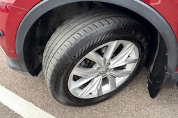 punainen Volkswagen Tiguan 2019 kuva 10.