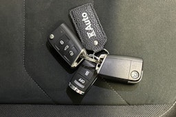 punainen Volkswagen Tiguan 2019 kuva 29.