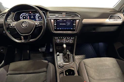 Valkoinen Volkswagen Tiguan 2019 kuva 7.