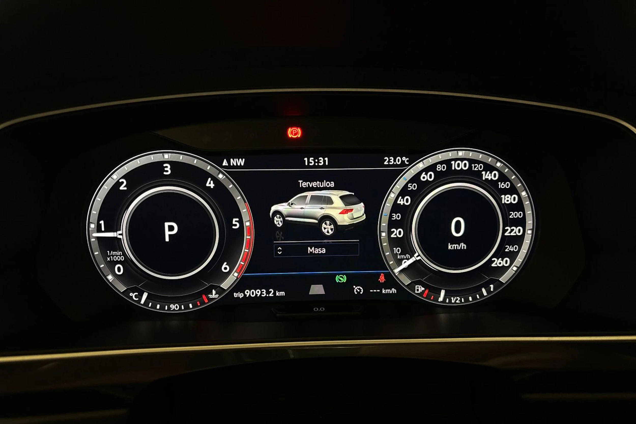 Valkoinen Volkswagen Tiguan 2019 kuva 12.