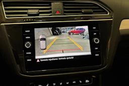 Valkoinen Volkswagen Tiguan 2019 kuva 13.