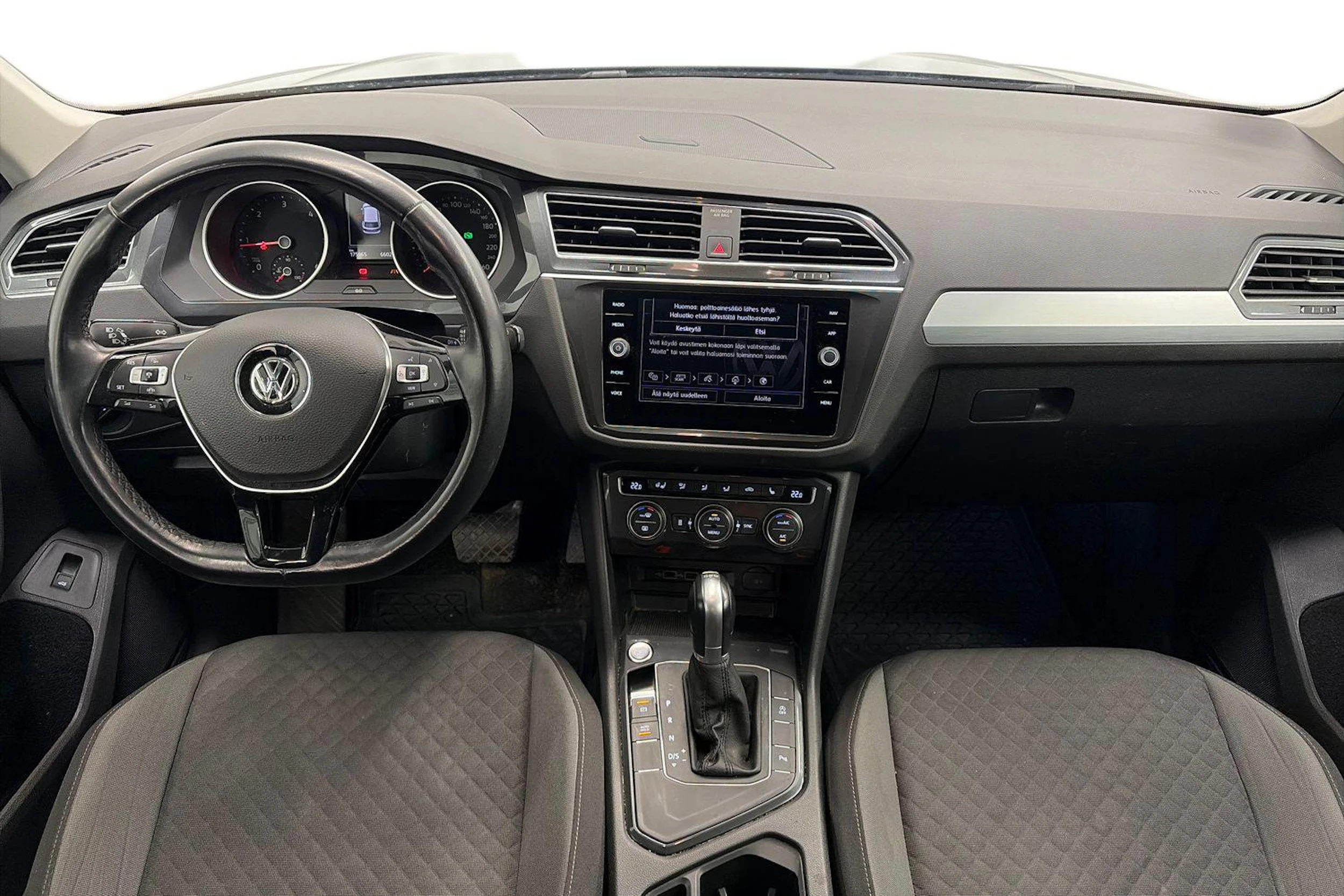 sininen Volkswagen Tiguan 2019 kuva 12.