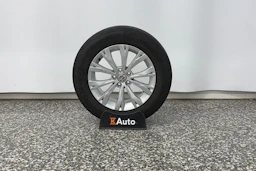 sininen Volkswagen Tiguan 2019 kuva 16.