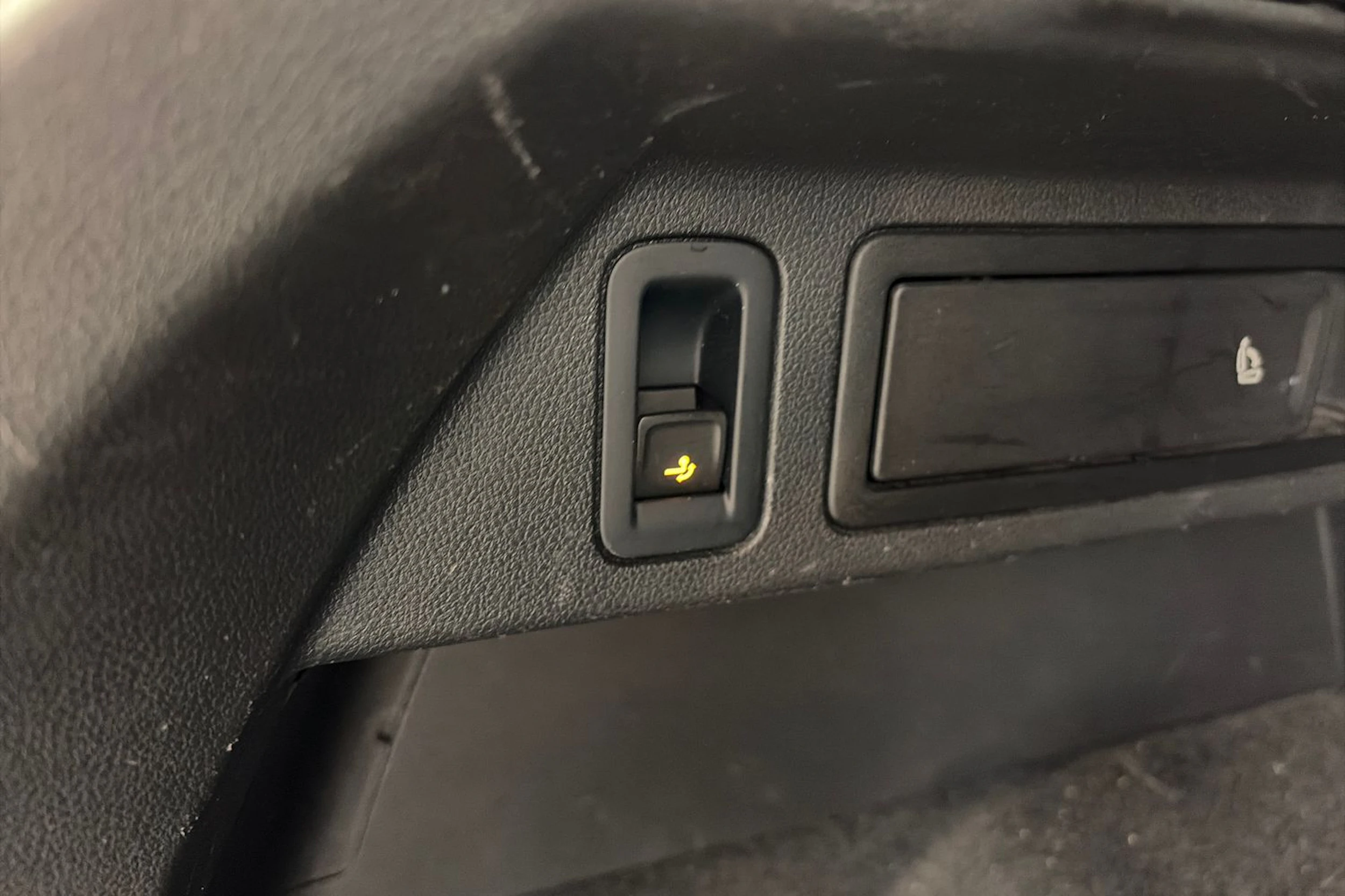 sininen Volkswagen Tiguan 2019 kuva 20.