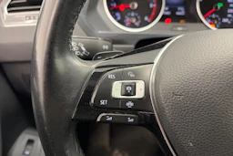 sininen Volkswagen Tiguan 2019 kuva 23.