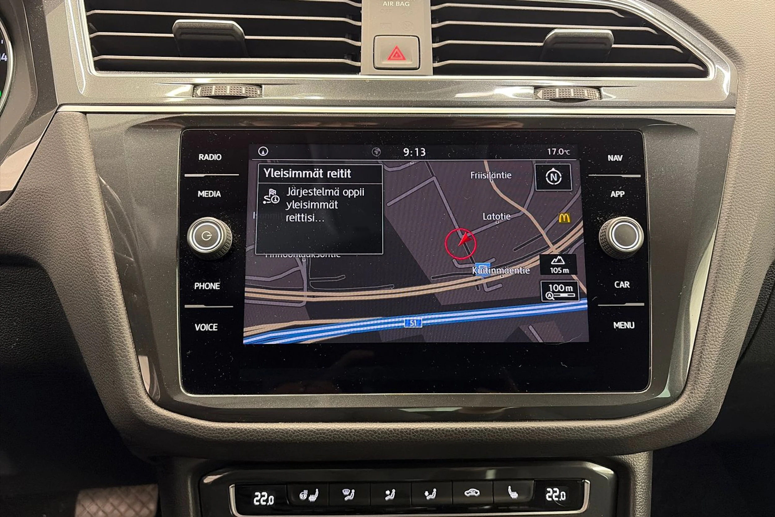 sininen Volkswagen Tiguan 2019 kuva 25.