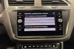 sininen Volkswagen Tiguan 2019 kuva 28.
