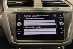 sininen Volkswagen Tiguan 2019 kuva 29.