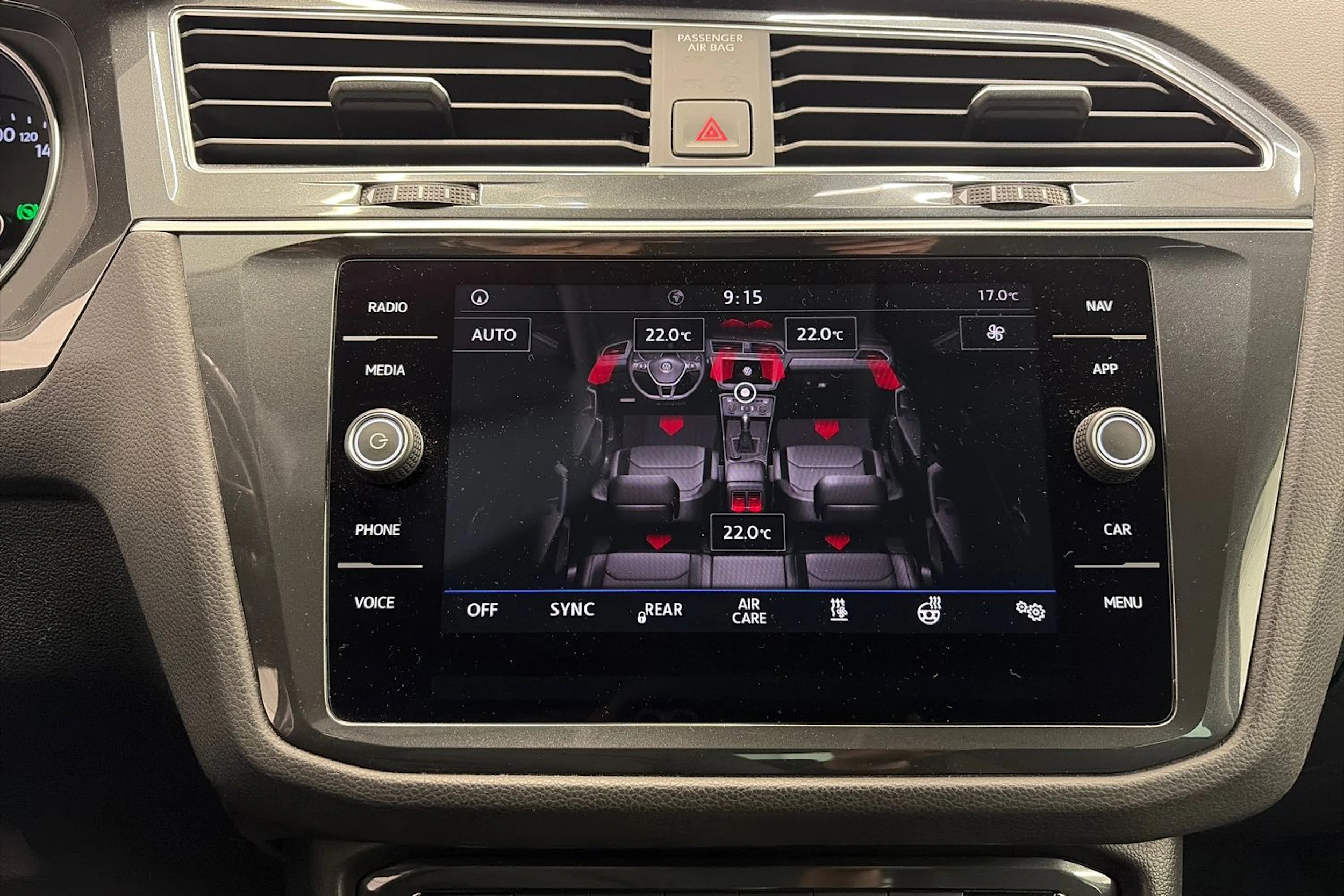 sininen Volkswagen Tiguan 2019 kuva 31.