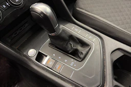 sininen Volkswagen Tiguan 2019 kuva 33.