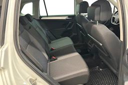 valkoinen Volkswagen Tiguan 2019 kuva 12.