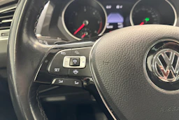 valkoinen Volkswagen Tiguan 2019 kuva 17.