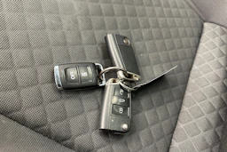 valkoinen Volkswagen Tiguan 2019 kuva 24.