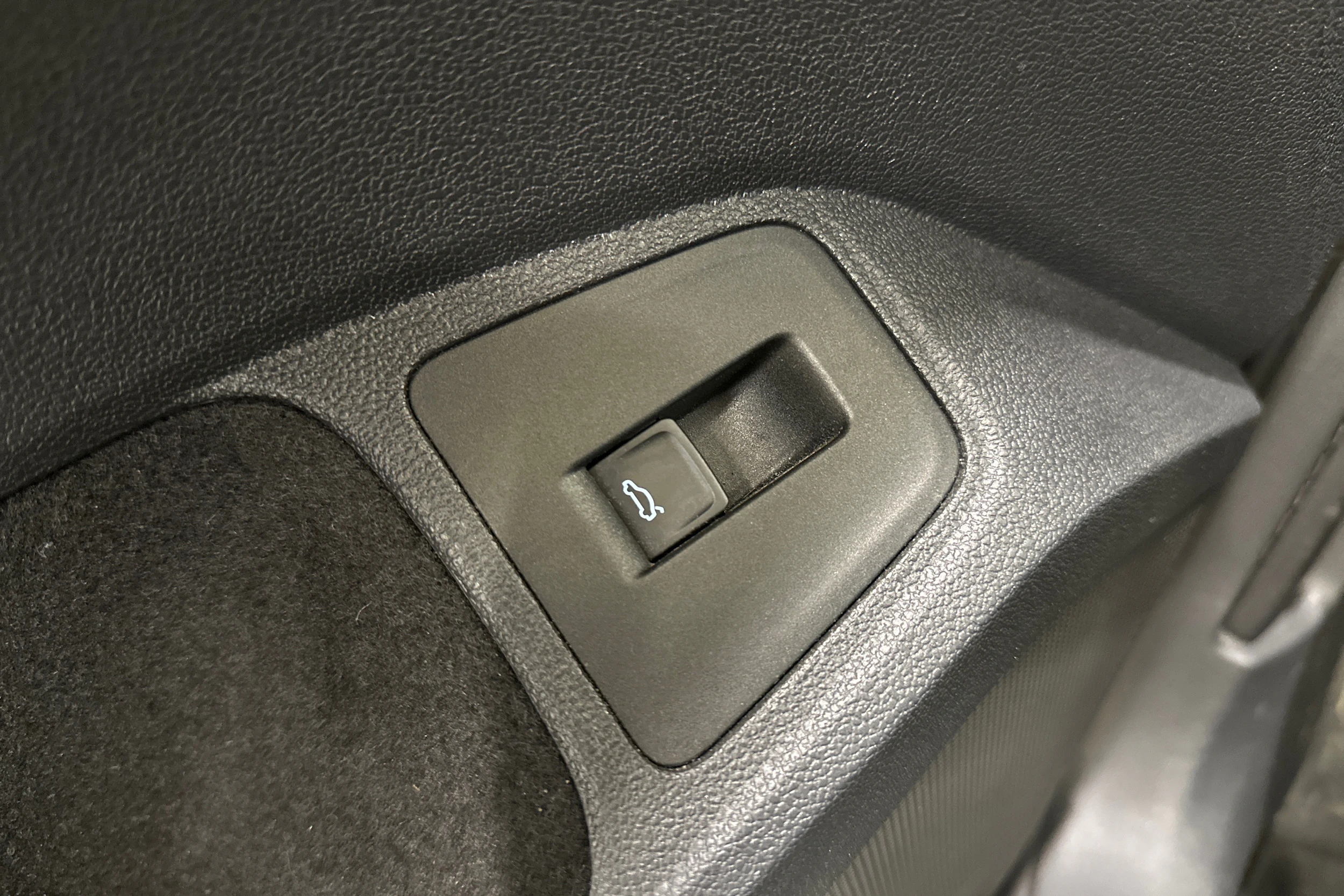 valkoinen Volkswagen Tiguan 2019 kuva 25.