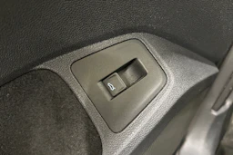 valkoinen Volkswagen Tiguan 2019 kuva 25.