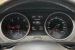 Sininen Volkswagen Tiguan 2019 kuva 12.