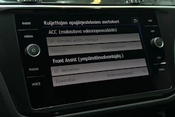 Sininen Volkswagen Tiguan 2019 kuva 19.
