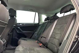 Musta Volkswagen Tiguan 2019 kuva 8.