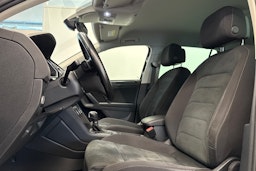 Musta Volkswagen Tiguan 2019 kuva 12.