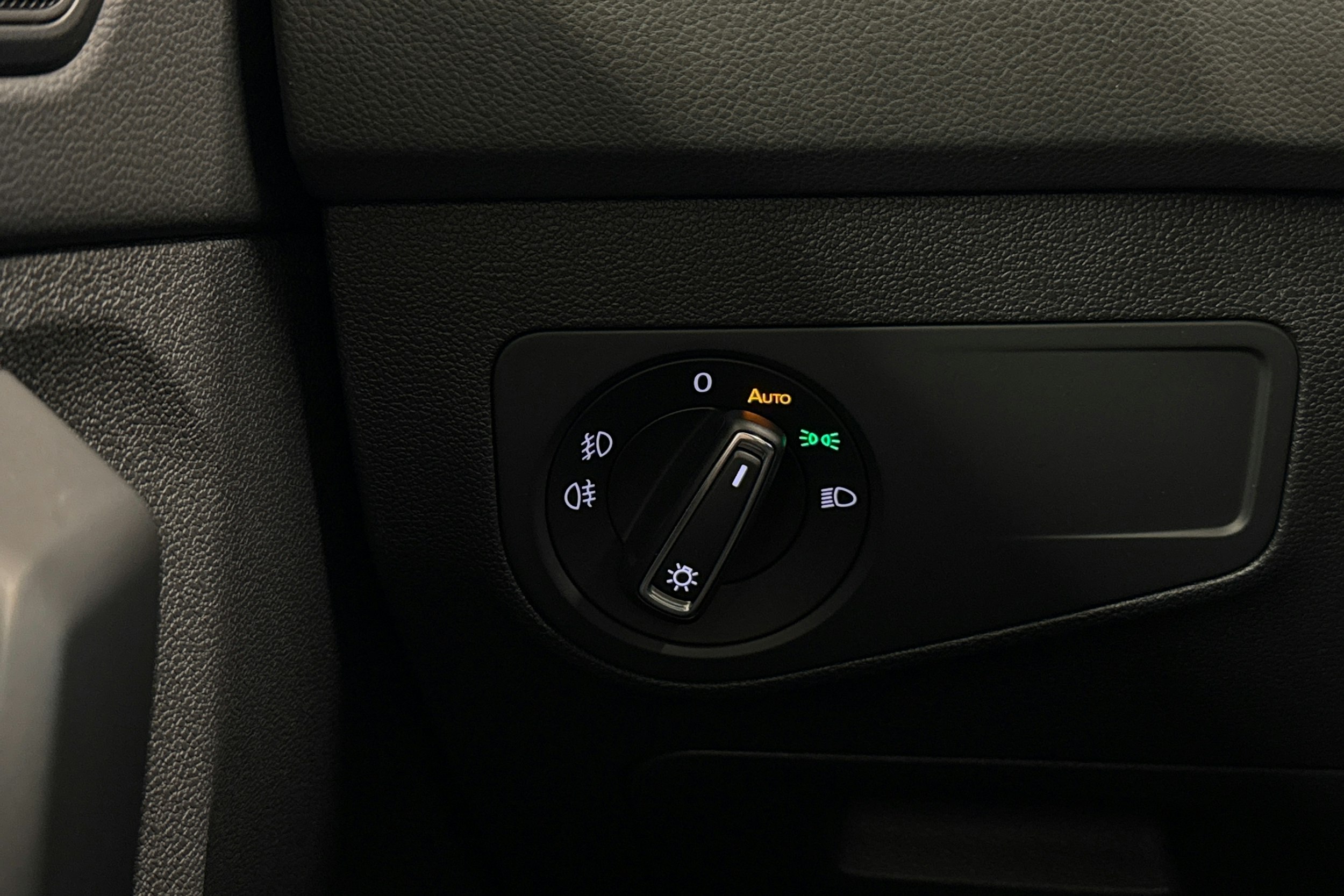 Musta Volkswagen Tiguan 2019 kuva 21.